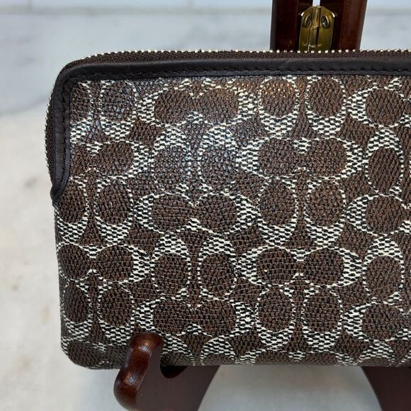 Coach Saffiano Leather Mini C Signature Logo Pouch Clutch Wristlet - Picture 6 of 14